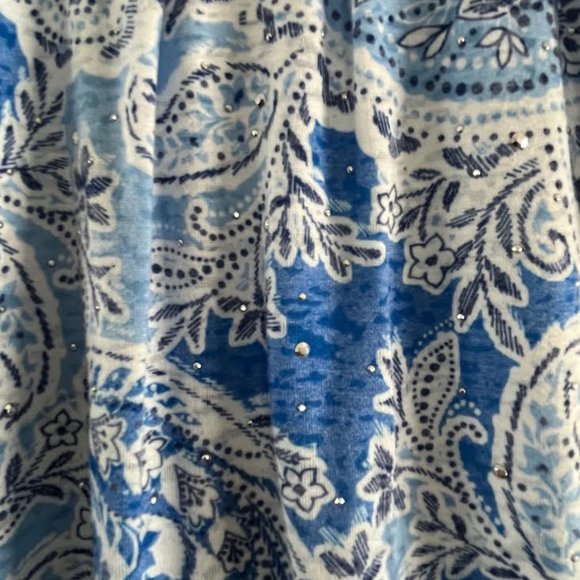 Erika,  size small,  blue, white, and black - Picture 4 of 4